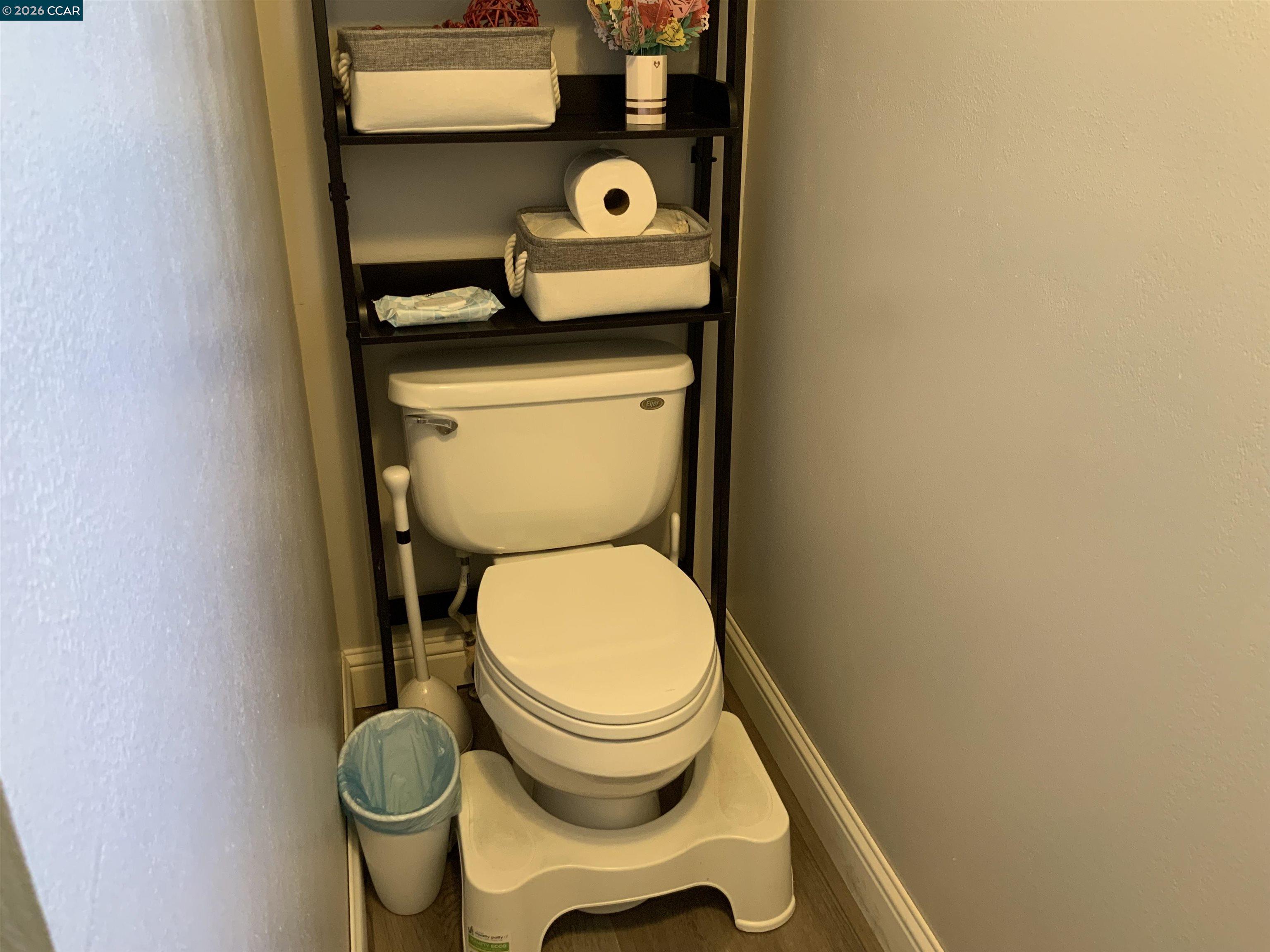 238 Aloha Pittsburg, CA 94565 - Photo 18 of 42 a bathroom with a stove and a sink