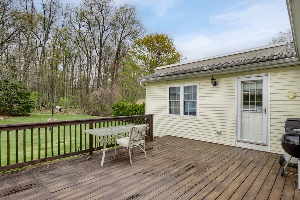 90 Lanesboro Road Worcester, MA 01606 - Photo 28 of 31 Gallery Image 28