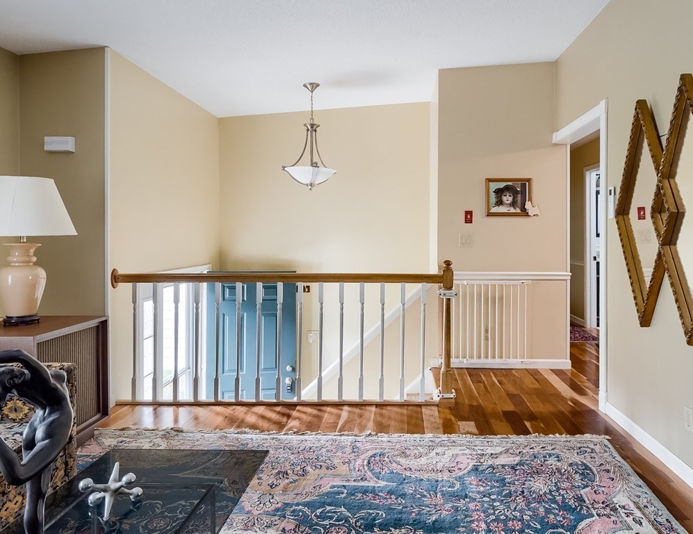 90 Lanesboro Road Worcester, MA 01606 - Photo 3 of 31 Gallery Image 3