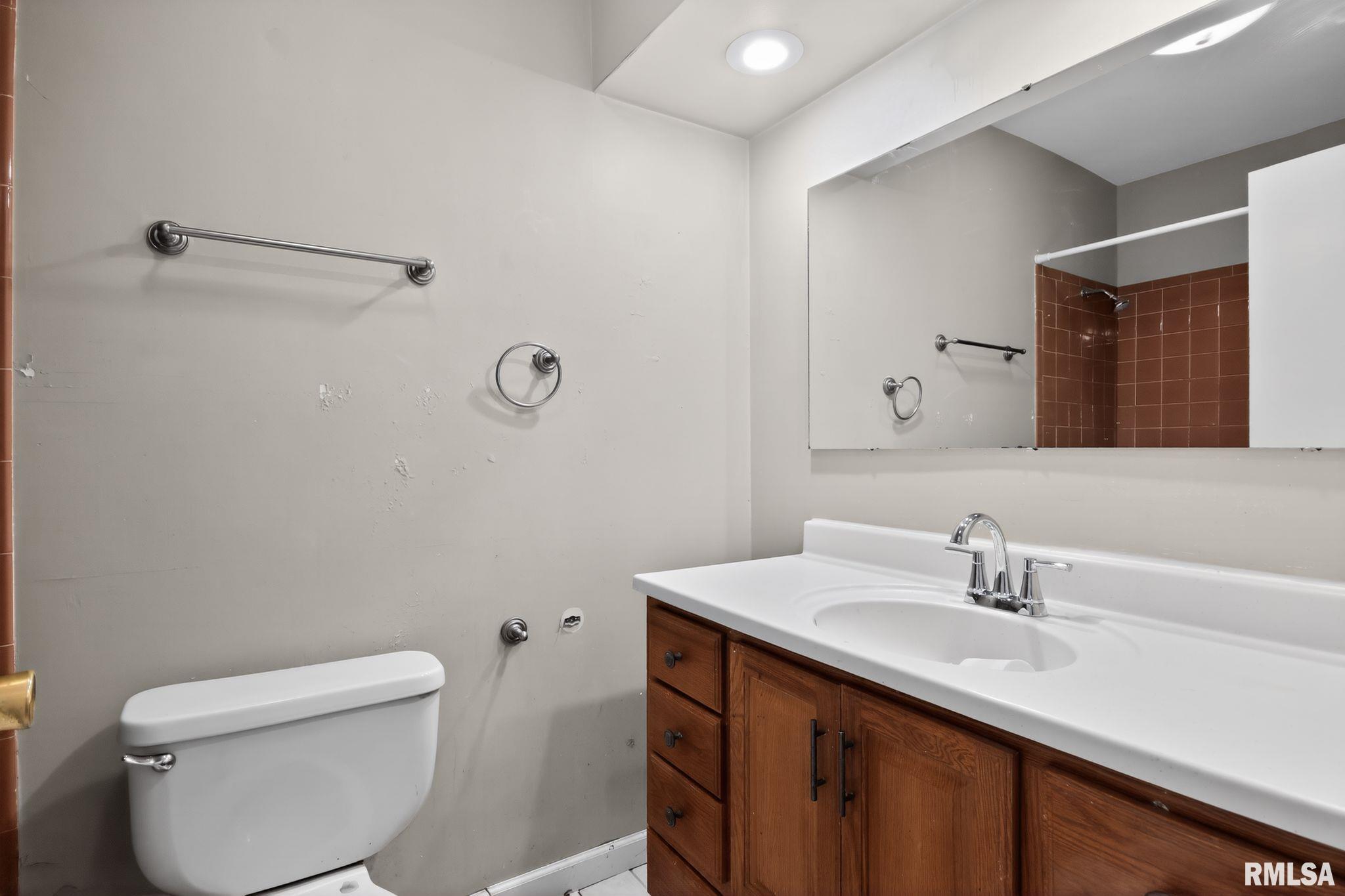 53 Mishawaka Drive Rochester, IL 62563 - Photo 28 of 32 Gallery Image 28