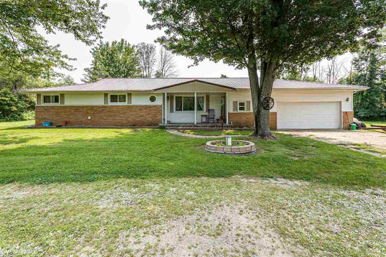 11956 Washburn Road Columbiaville, MI 48421 - Photo 1 of 29 50049017.JPG
