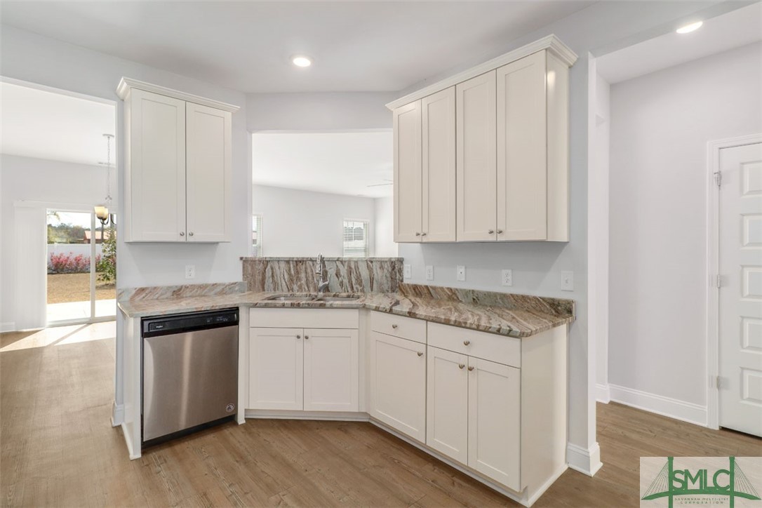 108 Williams Street Rincon, GA 31326 - Photo 7 of 34 Kitchen