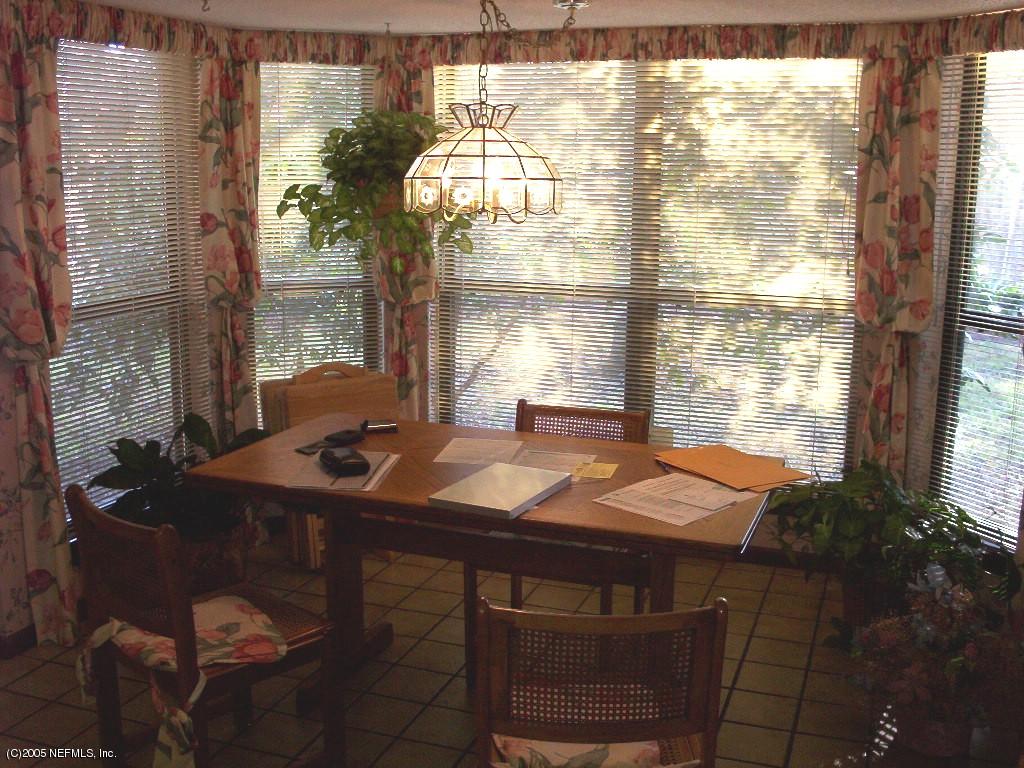 10018 Haley Road Jacksonville, FL 32257 - Photo 3 of 10 EAT IN KITCHEN AREA