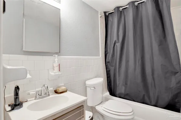 $174,900 | 600 Scenic Highway, Unit 306, Pensacola, FL 32503