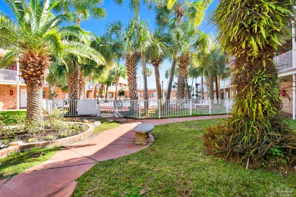 $174,900 | 600 Scenic Highway, Unit 306, Pensacola, FL 32503