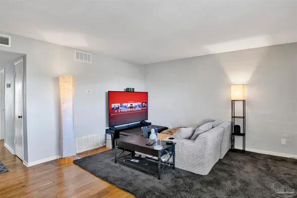 $174,900 | 600 Scenic Highway, Unit 306, Pensacola, FL 32503