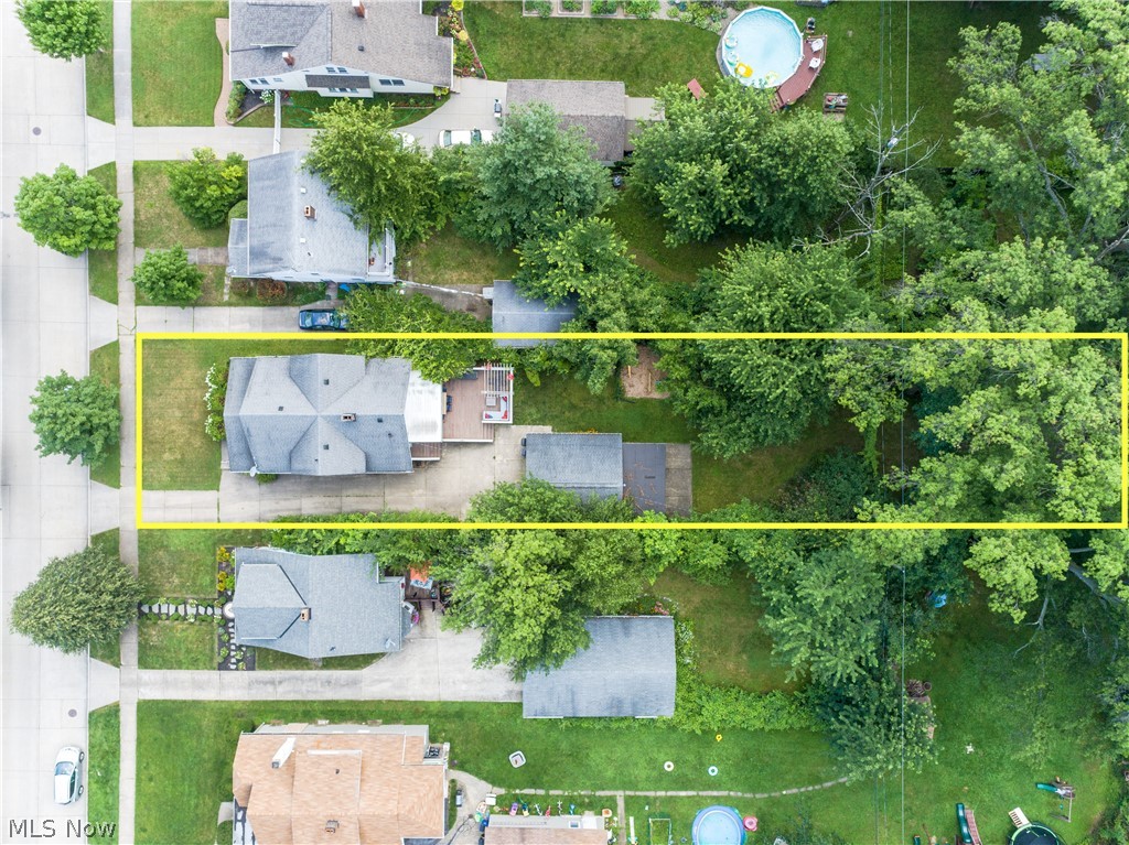 16619 West Park Road Cleveland, OH 44111 - Photo 2 of 35 Gallery Image 2