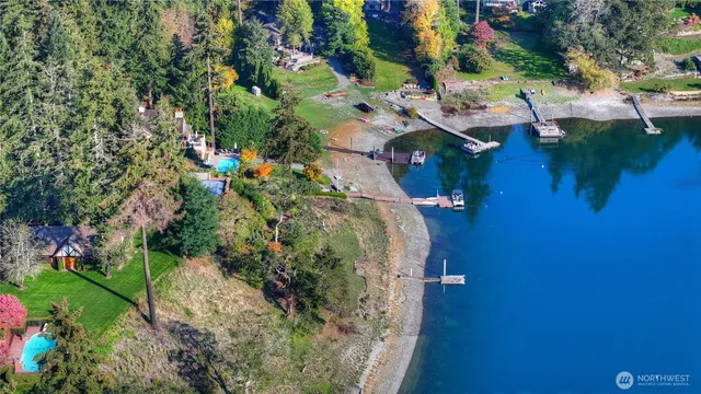 view of a house with a yard