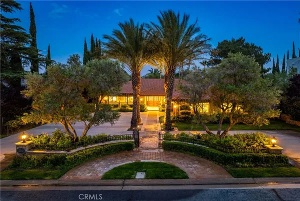 $999,990 | 41540 Nonpareil Drive, Palmdale, CA 93551