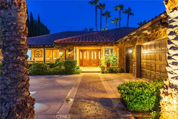 $999,990 | 41540 Nonpareil Drive, Palmdale, CA 93551
