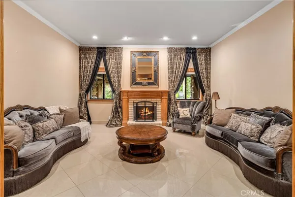 $999,990 | 41540 Nonpareil Drive, Palmdale, CA 93551
