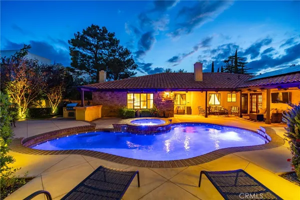 $999,990 | 41540 Nonpareil Drive, Palmdale, CA 93551