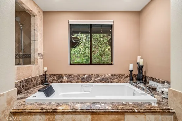 $999,990 | 41540 Nonpareil Drive, Palmdale, CA 93551