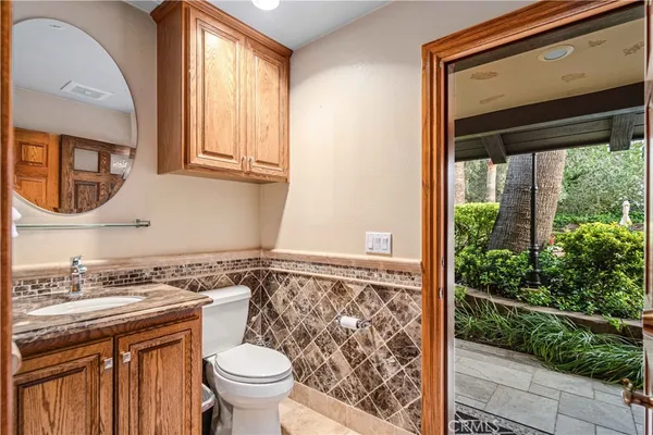 $999,990 | 41540 Nonpareil Drive, Palmdale, CA 93551