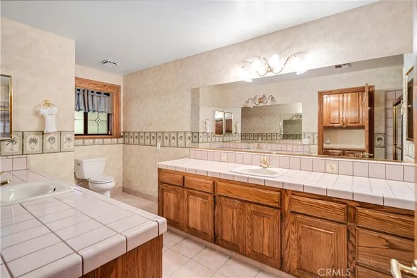 $999,990 | 41540 Nonpareil Drive, Palmdale, CA 93551