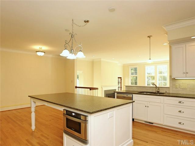 3113 Agecroft Road Raleigh, NC 27608 - Photo 10 of 23