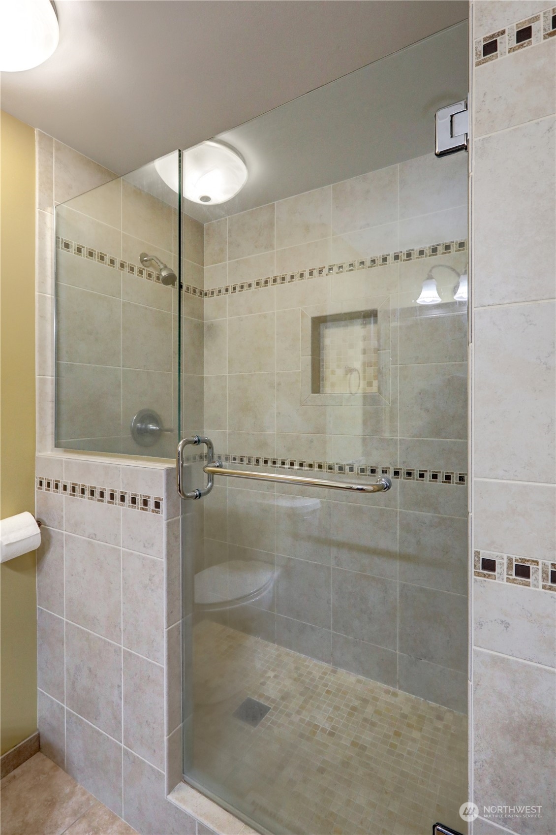 12600 Northeast 199th Street Bothell, WA 98011 - Photo 19 of 20 Gallery Image 19