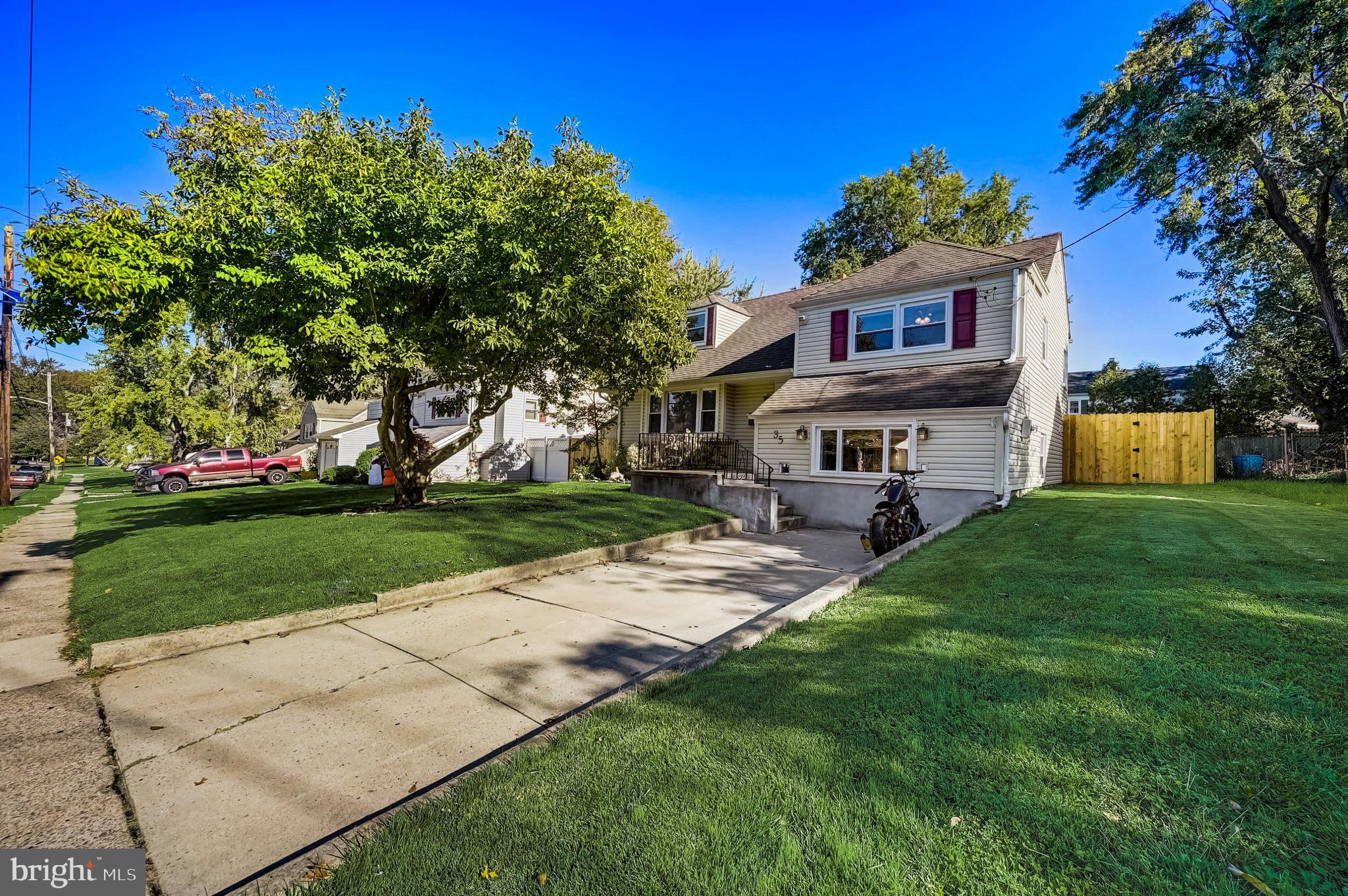 35 Miry Brook Road Hamilton, NJ 08690 - Photo 1 of 33