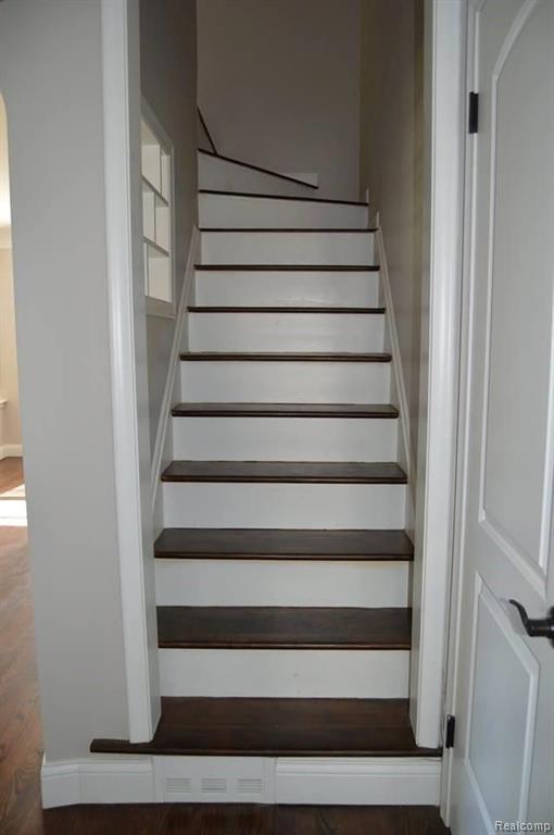2111 Rochester Road Royal Oak, MI 48073 - Photo 11 of 19