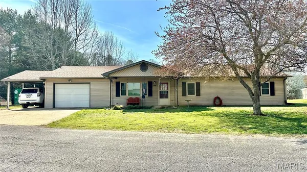 $197,000 | 508 Monroe Street, Thayer, MO 65791