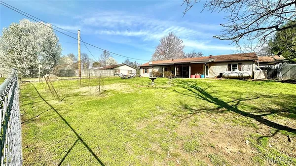 $197,000 | 508 Monroe Street, Thayer, MO 65791
