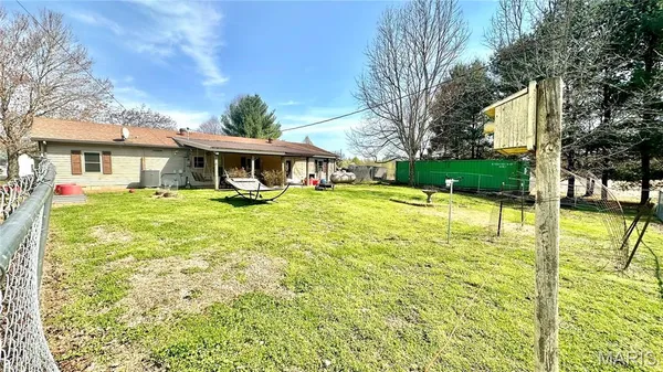$197,000 | 508 Monroe Street, Thayer, MO 65791