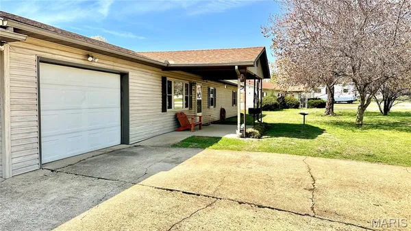 $197,000 | 508 Monroe Street, Thayer, MO 65791