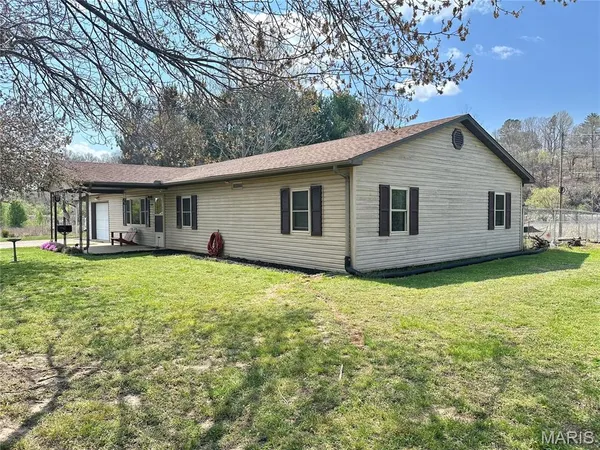 $197,000 | 508 Monroe Street, Thayer, MO 65791
