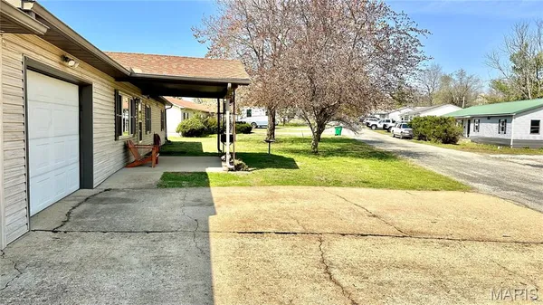 $197,000 | 508 Monroe Street, Thayer, MO 65791