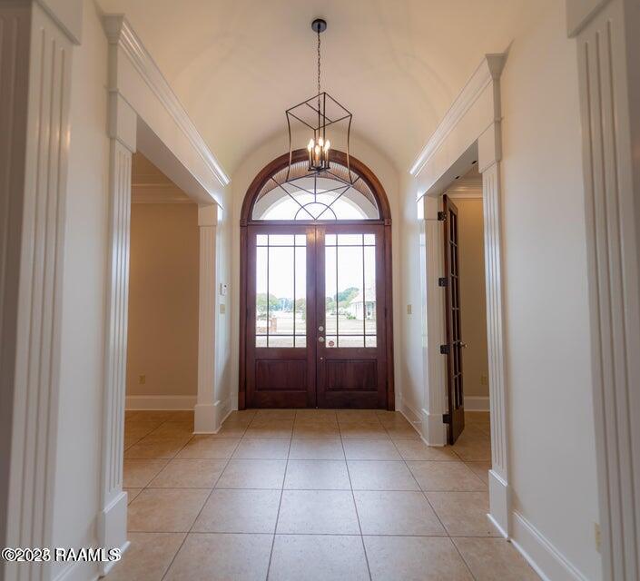 99 University Place Eunice, LA 70535 - Photo 4 of 34 foyer