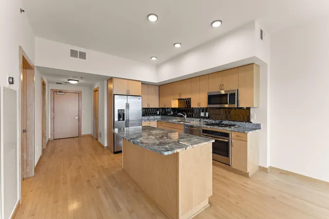 $379,900 | 740 Portland Avenue, Unit 1109, Minneapolis, MN 55415