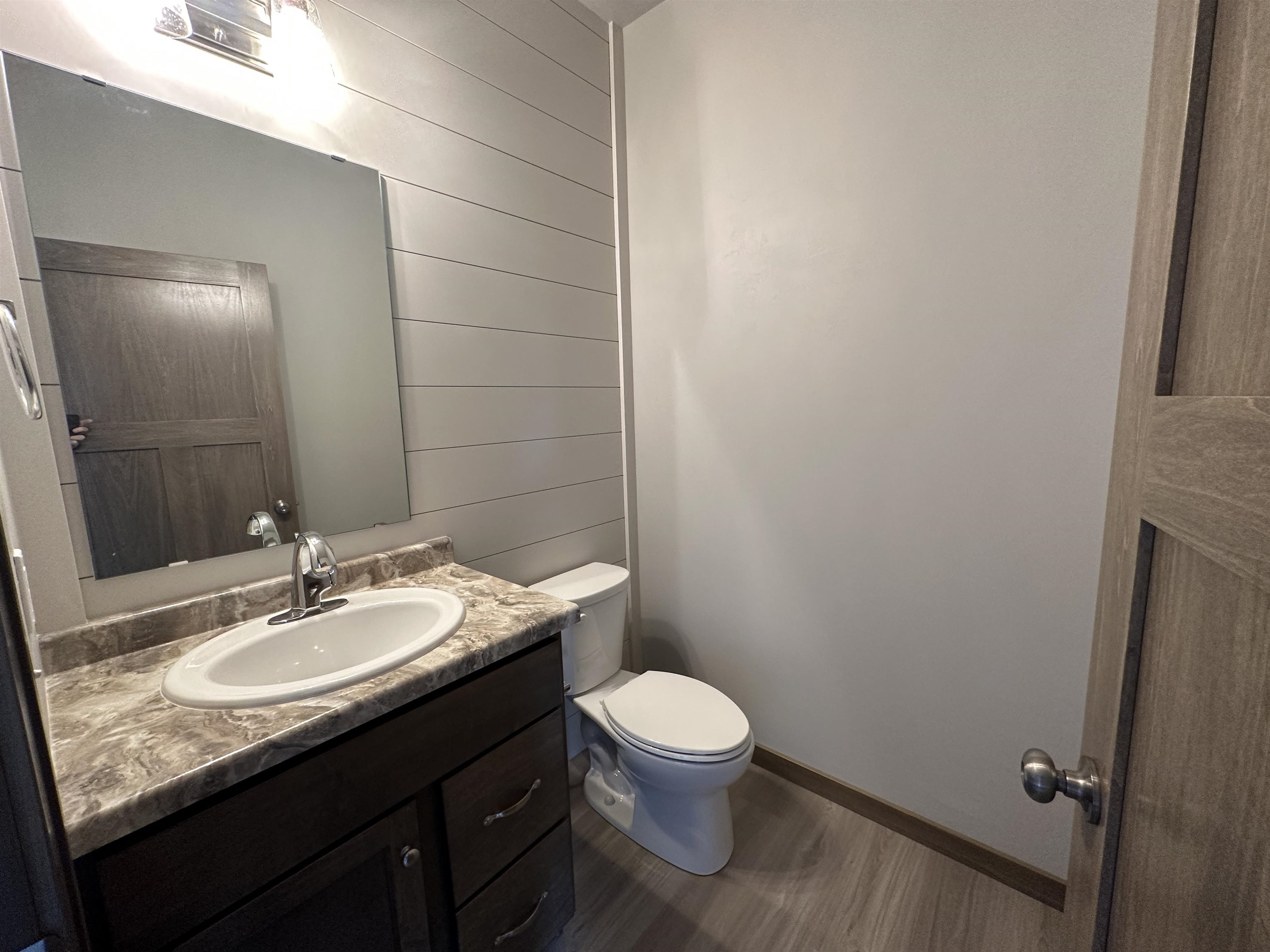 N9035 Cedar Court Menasha, WI 54952 - Photo 10 of 12