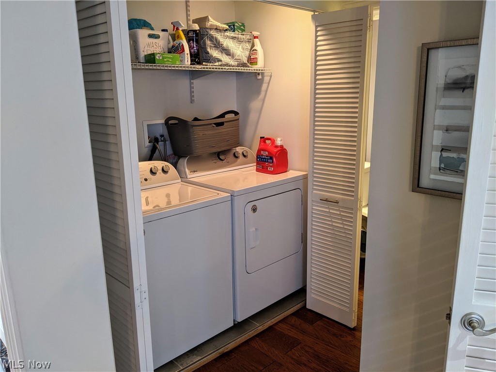 946 Som Center Road, Unit B2 Cleveland, OH 44143 - Photo 11 of 18 Gallery Image 11