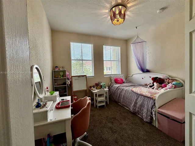 $2,950 | 1420 Southeast 26th Avenue, Homestead, FL 33035