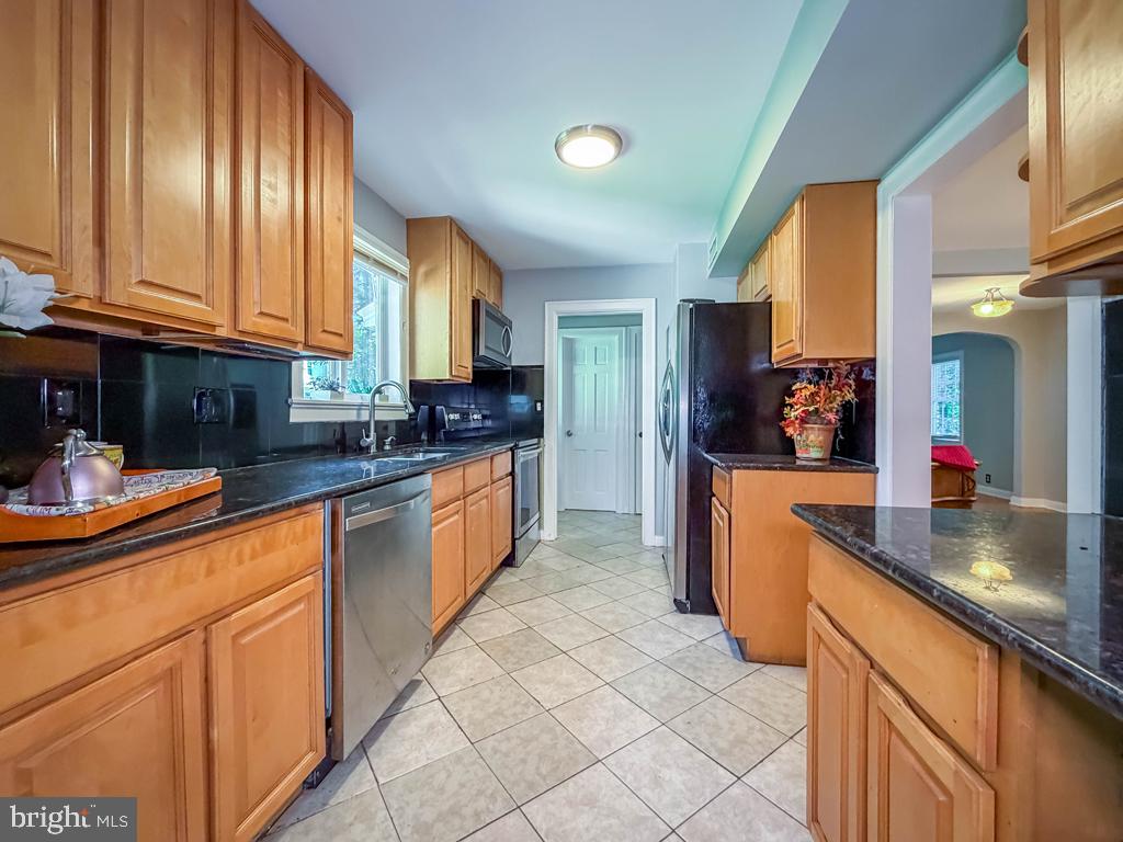 1704 Makefield Road Yardley, PA 19067 - Photo 17 of 57 Gallery Image 17