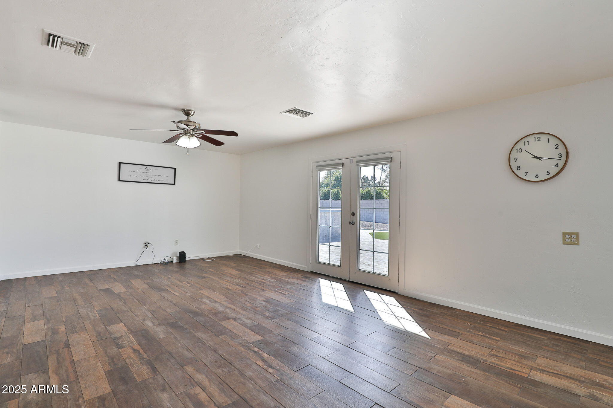 811 West Northern Avenue Phoenix, AZ 85021 - Photo 15 of 62 10-web-or-mls-IMG_0011