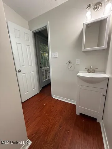 $2,500 | 1010 Legion Lane, Ocean Springs, MS 39564