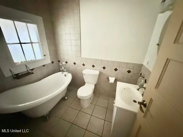 $2,500 | 1010 Legion Lane, Ocean Springs, MS 39564