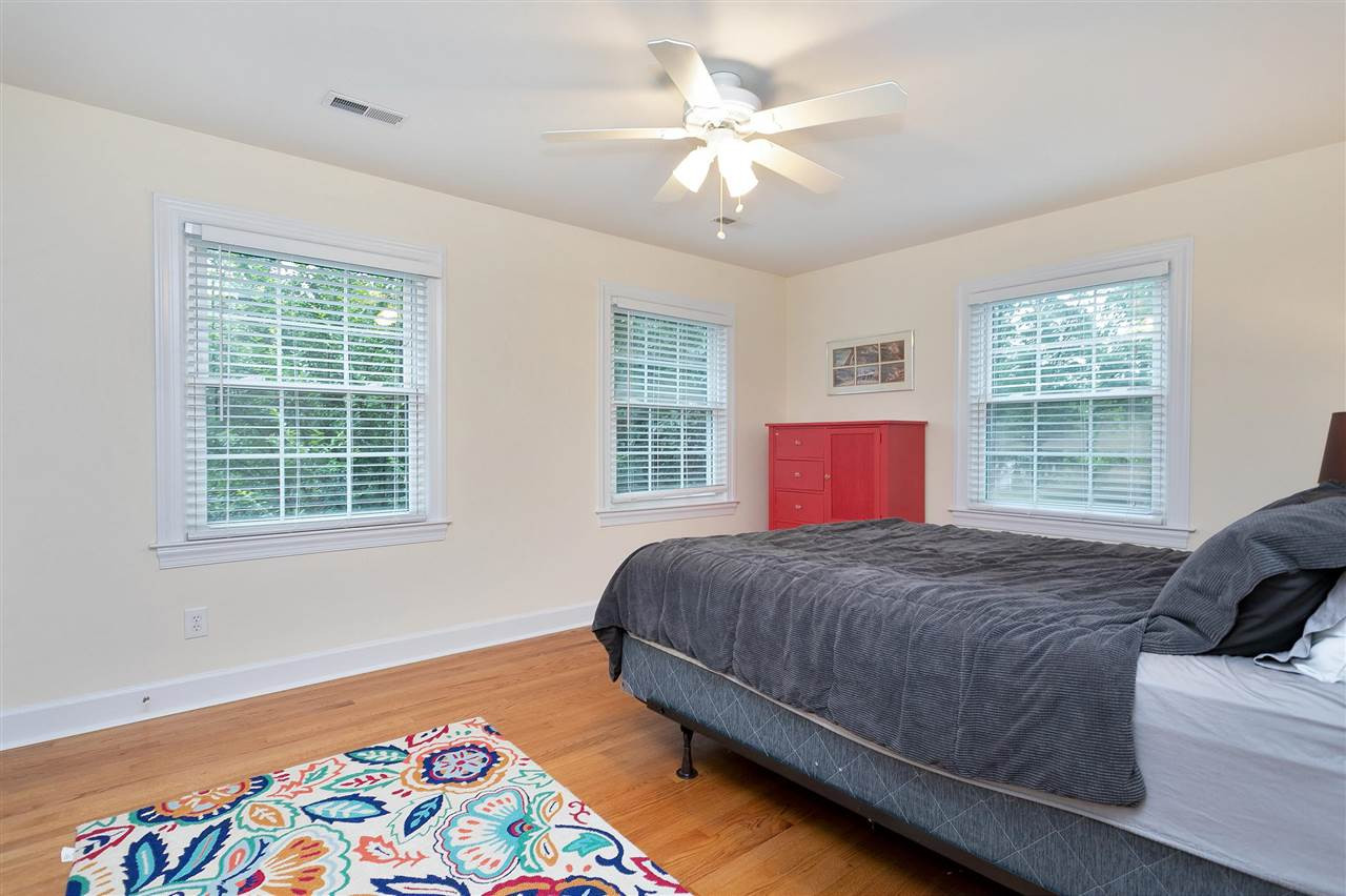 2201 West Charlotte Court Raleigh, NC 27607 - Photo 15 of 24 Photo 15