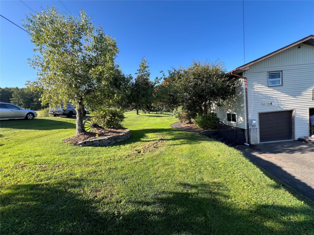 78 Mason Road Vestal, NY 13850 - Photo 4 of 50