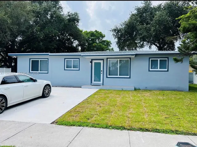 $2,350 | 3400 Southwest 40th Avenue, West Park, FL 33023
