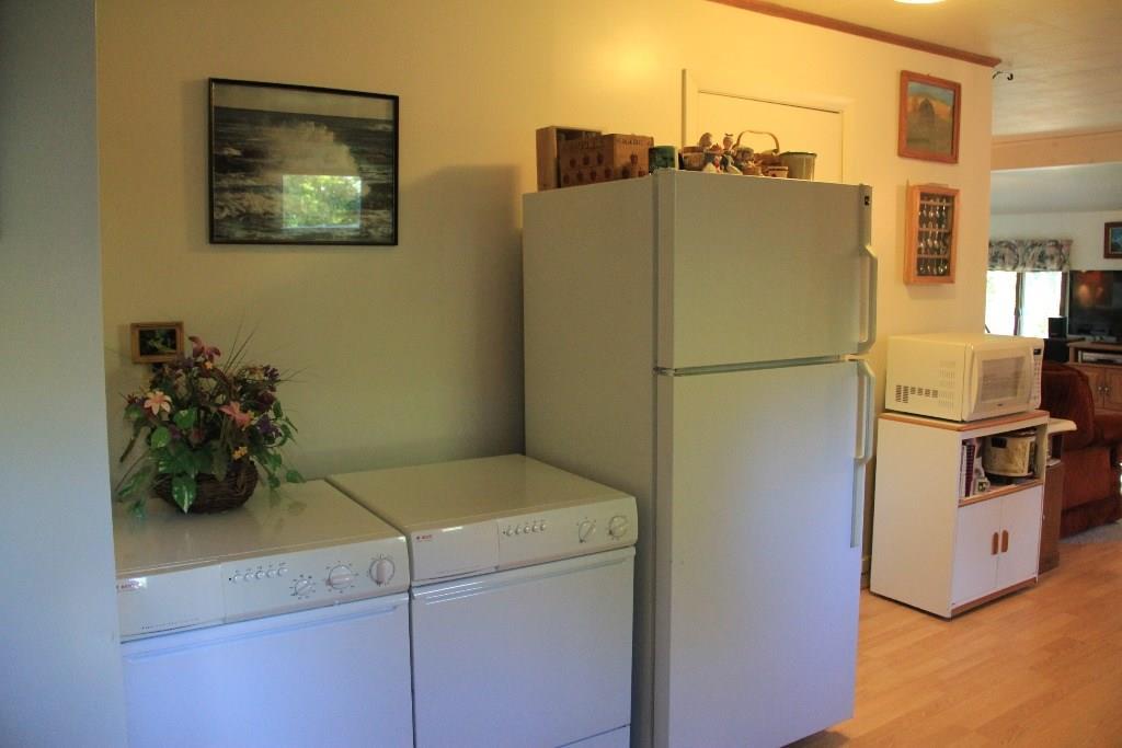 184 Indian Rest Road Harpswell, ME 04079 - Photo 26 of 35 First-floor laundry.
