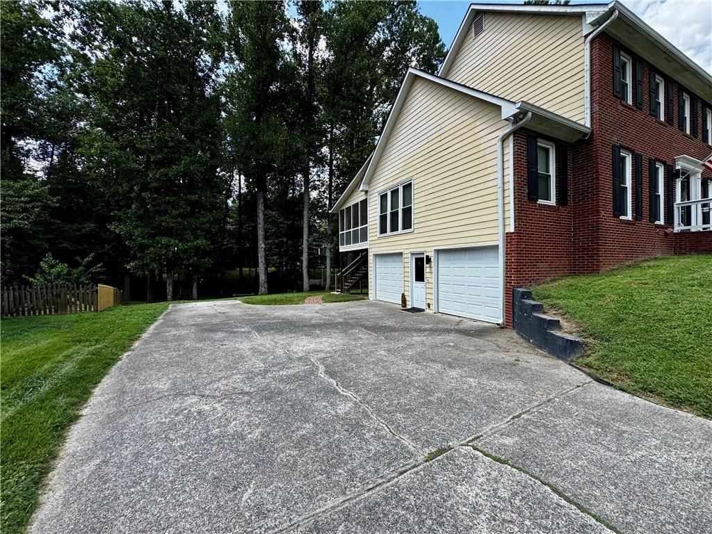 1890 Dovonshire Road Marietta, GA 30064 - Photo 25 of 26 Gallery Image 25