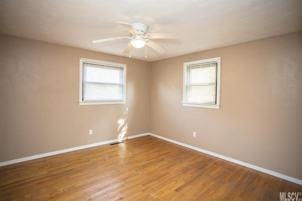 1827 Noah Path Conover, NC 28613 - Photo 5 of 18 Gallery Image 5