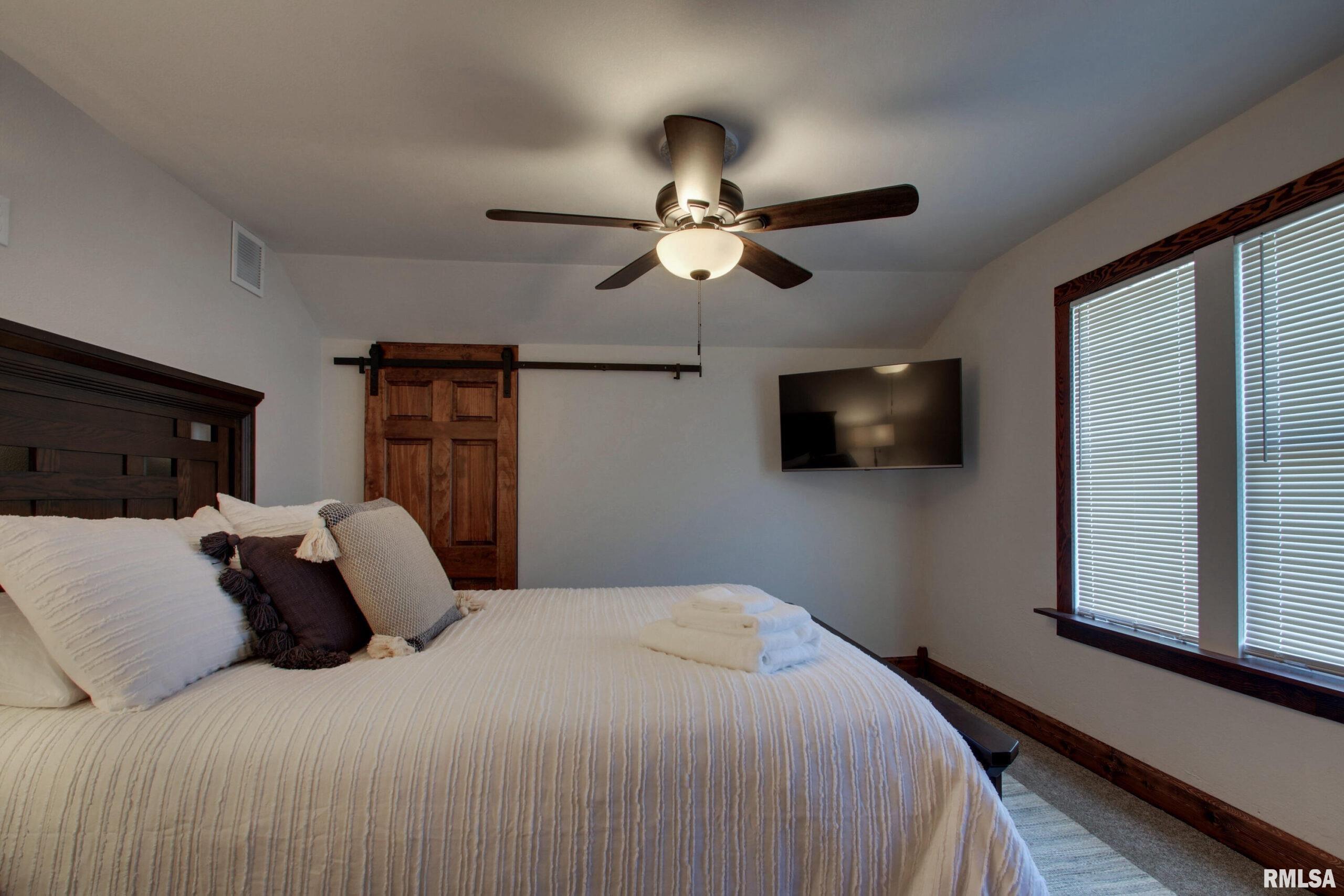 129 East Main Street Mount Sterling, IL 62353 - Photo 15 of 26