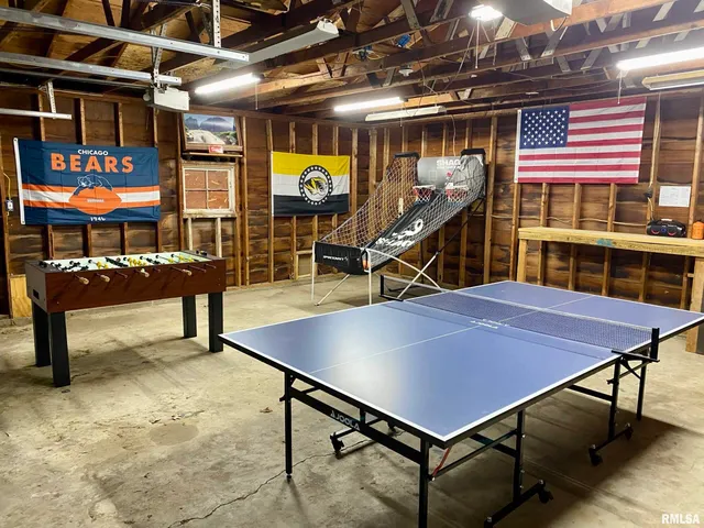 $299,500 | 129 East Main Street, Mount Sterling, IL 62353