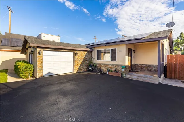 $799,000 | 22020 Saticoy Street, Canoga Park, CA 91303