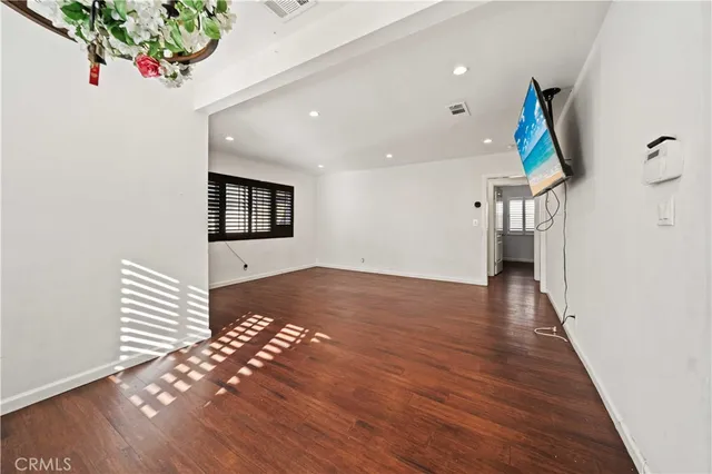 $799,000 | 22020 Saticoy Street, Canoga Park, CA 91303