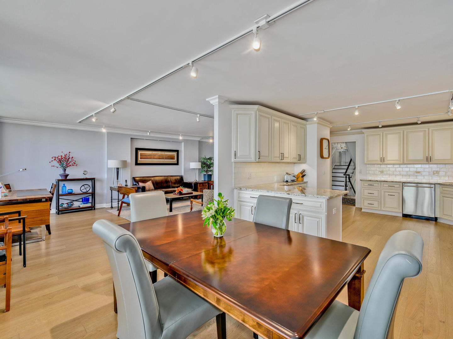 1500 Sheridan Road, Unit 9B Wilmette, IL 60091 - Photo 13 of 33 Gallery Image 13