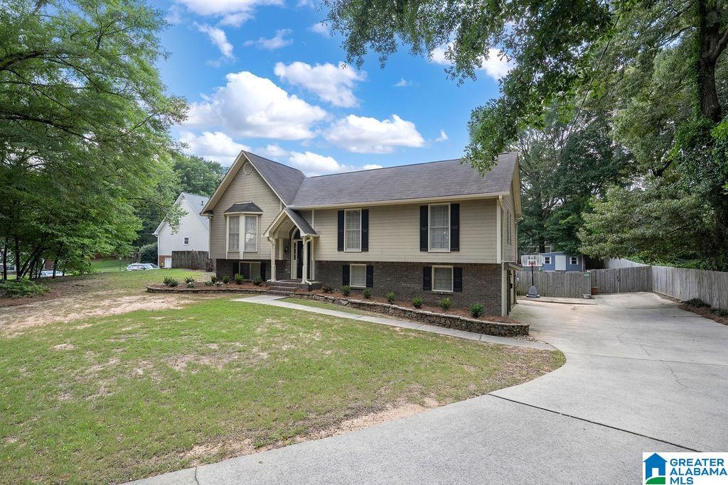 96 Tomahawk Circle Pelham, AL 35124 - Photo 6 of 39